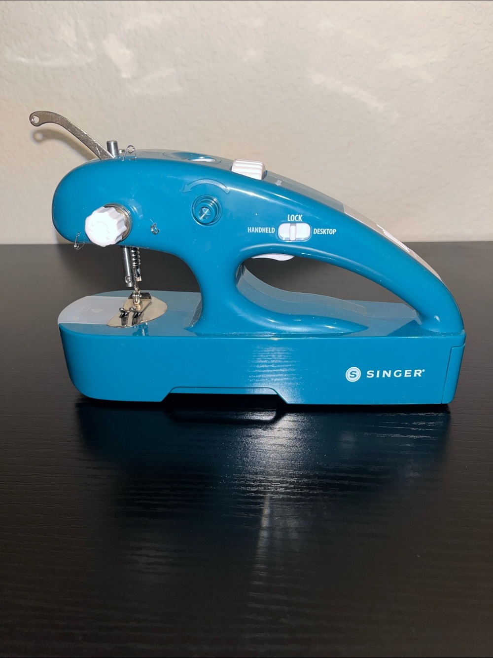 Singer Handheld Mini Sewing Machine - Teal